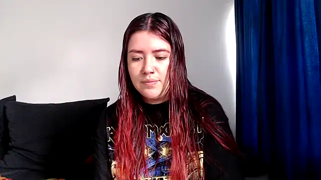 Snapshot of evilheart_69 chatting on 12-05-25, 06:26 evilheart 69 online show from 12-05-25, 06:26