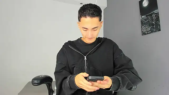 Snapshot of ritchie_alameda chatting on 10-18-25, 11:11 ritchie alameda online show from 10-18-25, 11:11