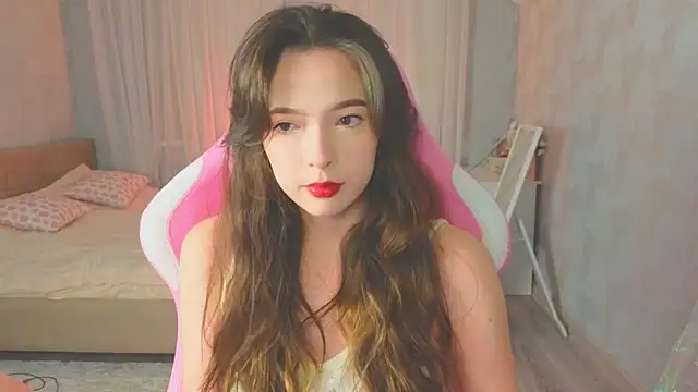 Snapshot of yuna_sunshy chatting on 10-09-25, 12:08 yuna sunshy online show from 10-09-25, 12:08