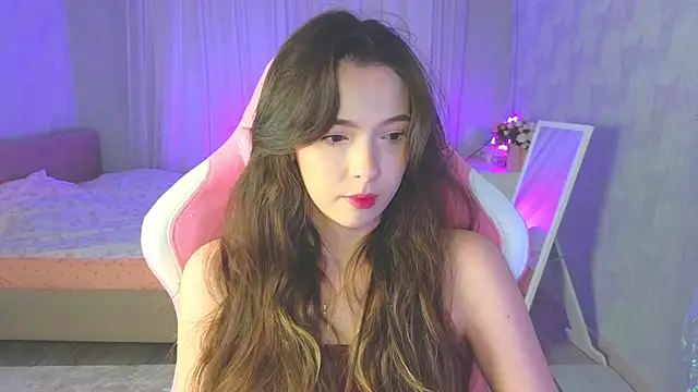 yuna sunshy online show from 11-21-25, 12:43