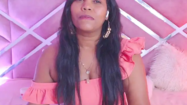 sofia 07 online show from 12-21-25, 12:07