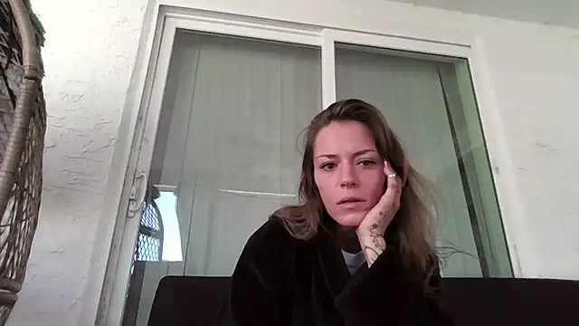 Snapshot of LaylaRainVIP chatting on 09-13-25, 02:28 LaylaRainVIP online show from 09-13-25, 02:28