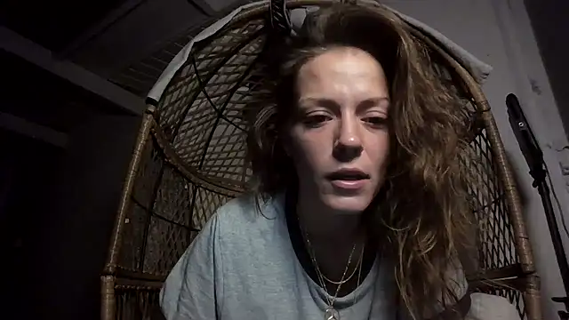 Snapshot of LaylaRainVIP chatting on 09-22-25, 05:09 LaylaRainVIP online show from 09-22-25, 05:09