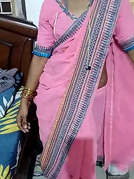 Snapshot of Varsha21 chatting on 09-19-25, 06:59 Varsha21 online show from 09-19-25, 06:59