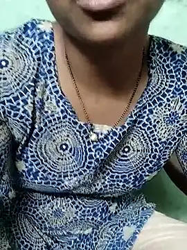 Snapshot of Varsha21 chatting on 09-22-25, 11:23 Varsha21 online show from 09-22-25, 11:23