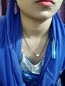 Snapshot of Varsha21 chatting on 01-08-26, 11:01 Varsha21 online show from 01-08-26, 11:01