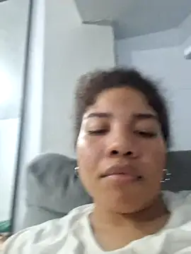 Snapshot of madelene chatting on 12-30-24, 11:17 madelene online show from 12-30-24, 11:17