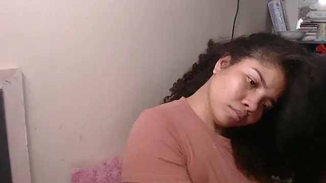 Snapshot of madelene chatting on 03-07-25, 05:08 madelene online show from 03-07-25, 05:08