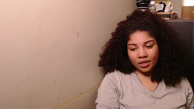 Snapshot of madelene chatting on 10-23-25, 03:06 madelene online show from 10-23-25, 03:06