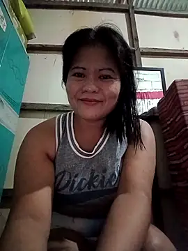 Snapshot of DignaRocero chatting on 10-11-25, 08:35 DignaRocero online show from 10-11-25, 08:35