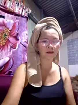 SexyHottMom online show from 11-12-25, 10:15