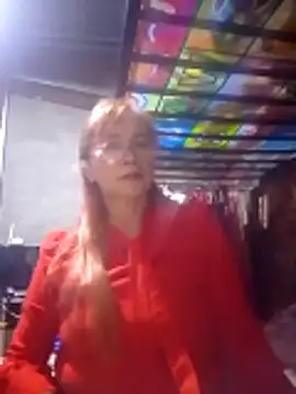 Snapshot of SexyHottMom chatting on 02-15-26, 01:41 SexyHottMom online show from 02-15-26, 01:41