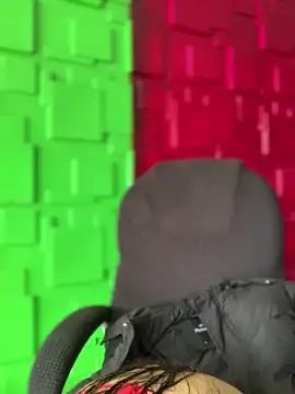 Snapshot of Linda_LS chatting on 10-14-25, 01:45 Linda LS online show from 10-14-25, 01:45