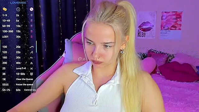 Snapshot of murmiace chatting on 09-20-25, 08:15 murmiace online show from 09-20-25, 08:15