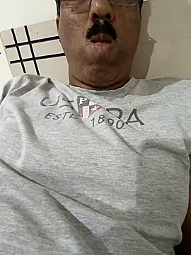 moonflower25 online show from 10-02-25, 05:42