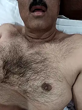 moonflower25 online show from 12-19-25, 03:19