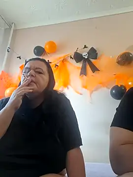 BlacReign online show from 10-19-25, 01:34