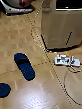 huanhuanaaaaa online show from 11-30-25, 08:07