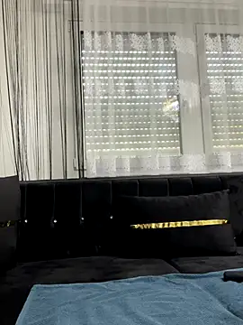 Snapshot of Emilia_Mausi chatting on 09-24-25, 12:30 Emilia Mausi online show from 09-24-25, 12:30