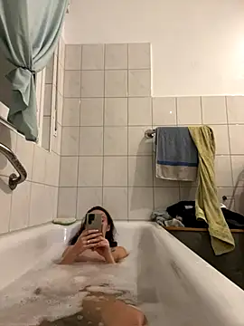 Snapshot of Emilia_Mausi chatting on 11-04-25, 08:08 Emilia Mausi online show from 11-04-25, 08:08