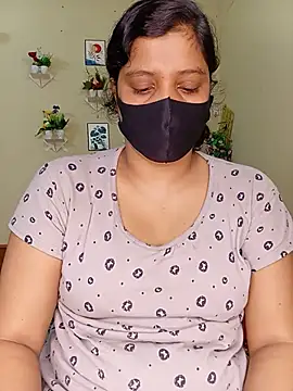 Snapshot of Rose-luckey chatting on 07-19-26, 07:56 Rose-luckey online show from 07-19-26, 07:56