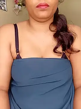 Snapshot of Rose-luckey chatting on 07-26-26, 01:29 Rose-luckey online show from 07-26-26, 01:29