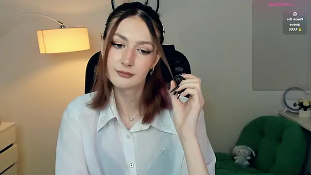 EasterBlink online show from 11-15-25, 11:40