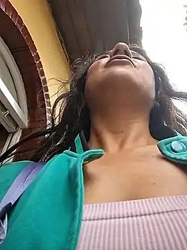 CAROLINE  07 online show from 10-04-25, 05:22