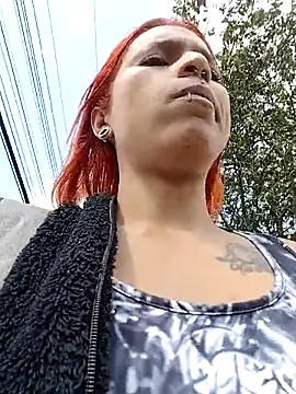 Snapshot of Zoe73_ chatting on 10-02-25, 06:59 Zoe73  online show from 10-02-25, 06:59