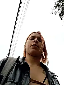 Snapshot of Zoe73_ chatting on 10-27-25, 06:45 Zoe73  online show from 10-27-25, 06:45