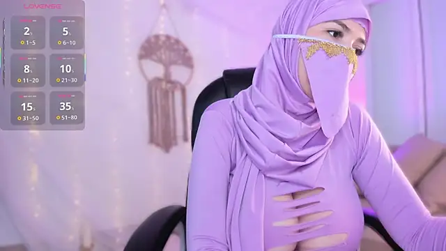 Snapshot of salma_isawwii chatting on 09-24-25, 01:14 salma isawwii online show from 09-24-25, 01:14