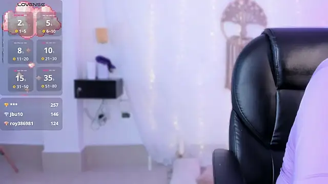 Snapshot of salma_isawwii chatting on 10-01-25, 02:01 salma isawwii online show from 10-01-25, 02:01