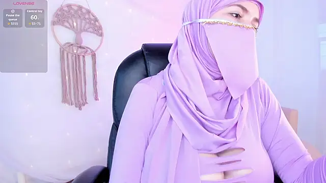 Snapshot of salma_isawwii chatting on 10-21-25, 02:07 salma isawwii online show from 10-21-25, 02:07