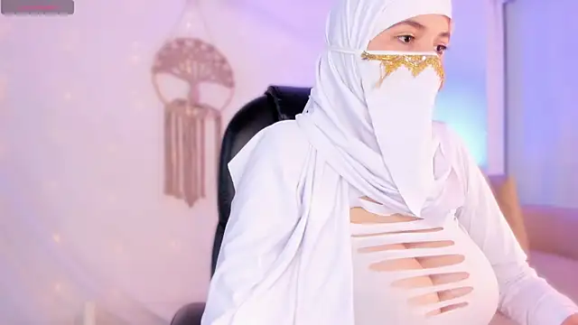 Snapshot of salma_isawwii chatting on 11-15-25, 02:13 salma isawwii online show from 11-15-25, 02:13