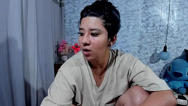 Snapshot of Shaden_11 chatting on 10-10-25, 10:20 Shaden 11 online show from 10-10-25, 10:20