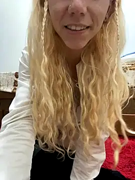 Bruna551 online show from 11-07-25, 03:06