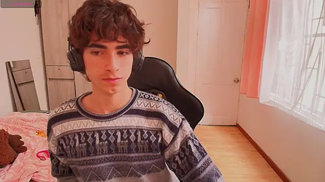 Nude Boy18 online show from 09-08-25, 06:29