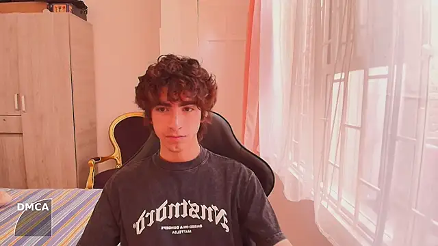 Nude Boy18 online show from 10-01-25, 08:26