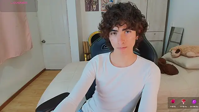 Nude Boy18 online show from 12-20-25, 04:19