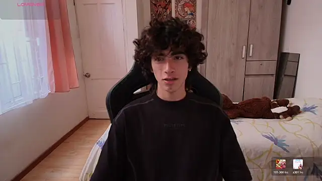 Nude Boy18 online show from 01-17-26, 08:45