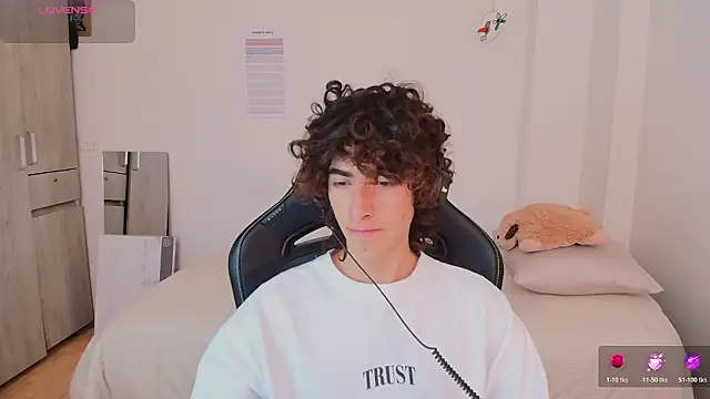 Nude Boy18 online show from 02-17-26, 04:57