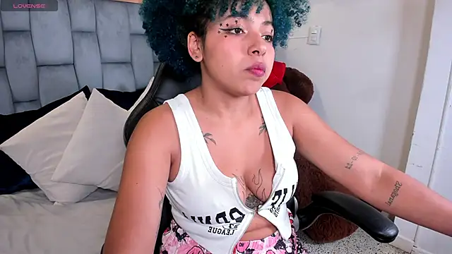 momo ayasse online show from 09-15-25, 01:49