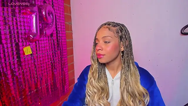 yumi hanna online show from 09-30-25, 11:10