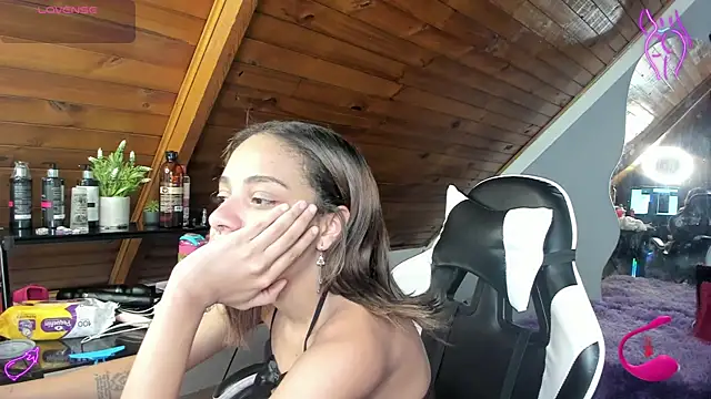 yumi hanna online show from 01-18-26, 02:15