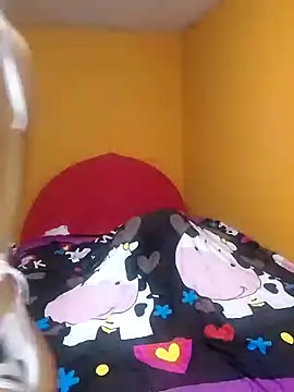 Snapshot of Canela_2020 chatting on 10-21-25, 04:13 Canela 2020 online show from 10-21-25, 04:13