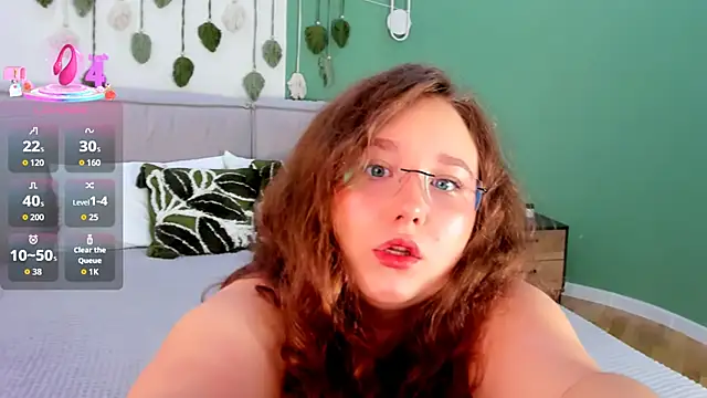 VelvetVixenCute online show from 09-18-25, 05:31
