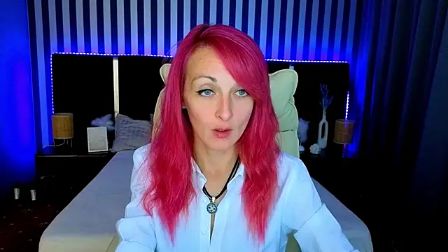 Snapshot of BrandyBloom chatting on 09-10-25, 07:03 BrandyBloom online show from 09-10-25, 07:03