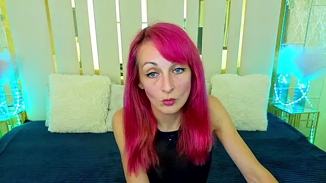 Snapshot of BrandyBloom chatting on 11-02-25, 08:33 BrandyBloom online show from 11-02-25, 08:33