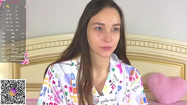 SoftieDream online show from 10-27-25, 06:06