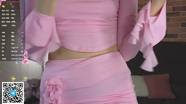 SoftieDream online show from 11-14-25, 06:34